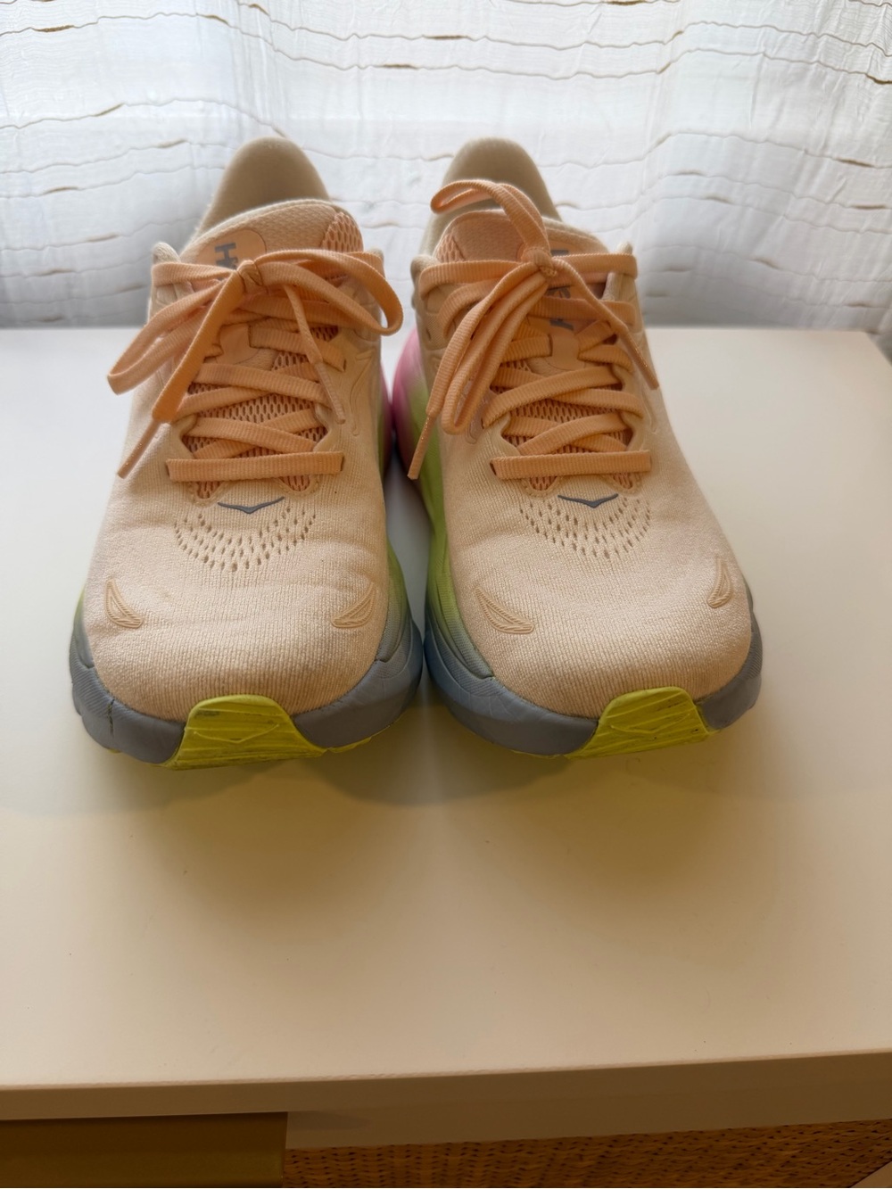 HOKAR ARAHI 8
SNEAKERS - Picture 3 of 5